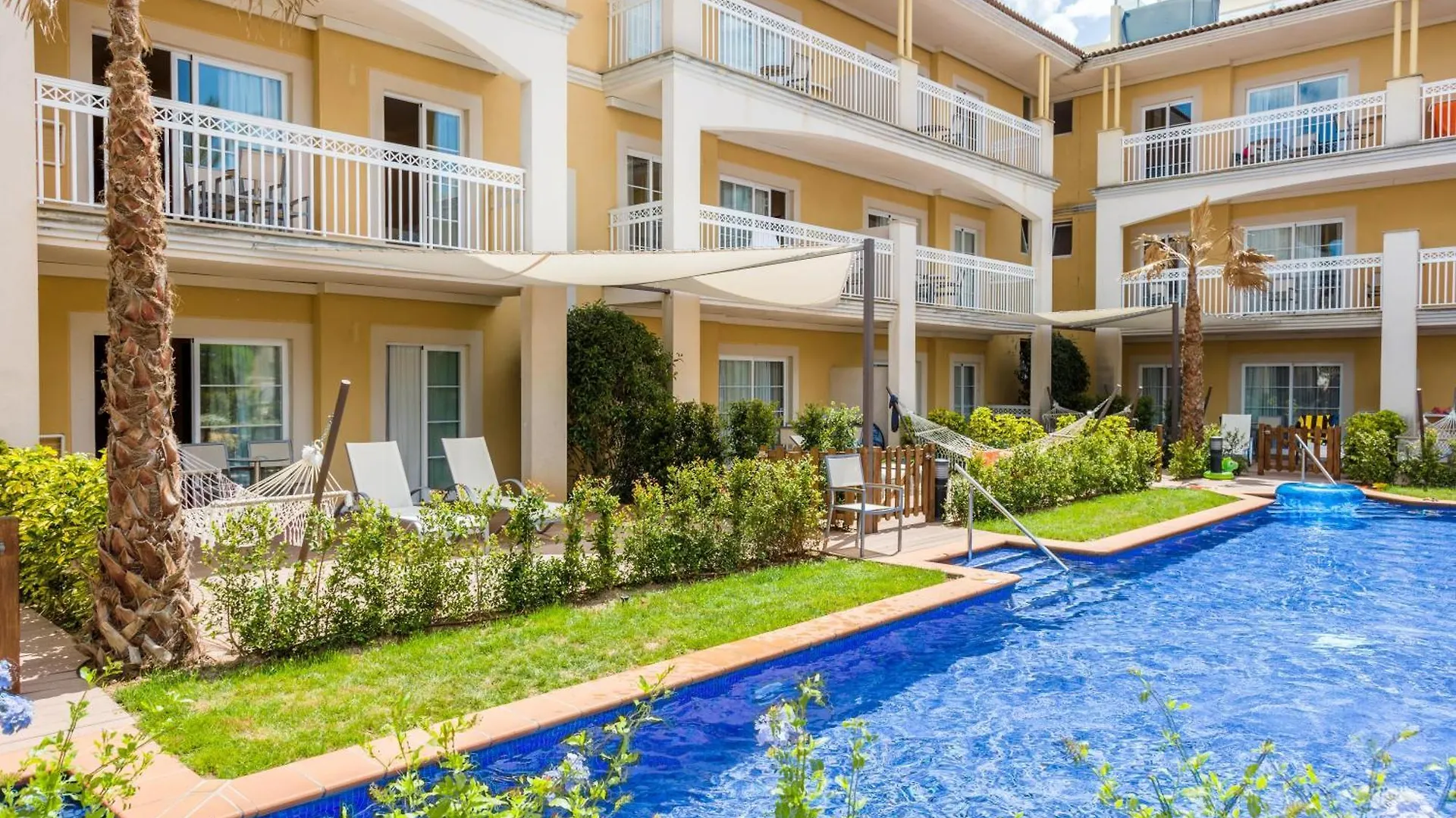Apart-hotel Zafiro Can Picafort Can Picafort