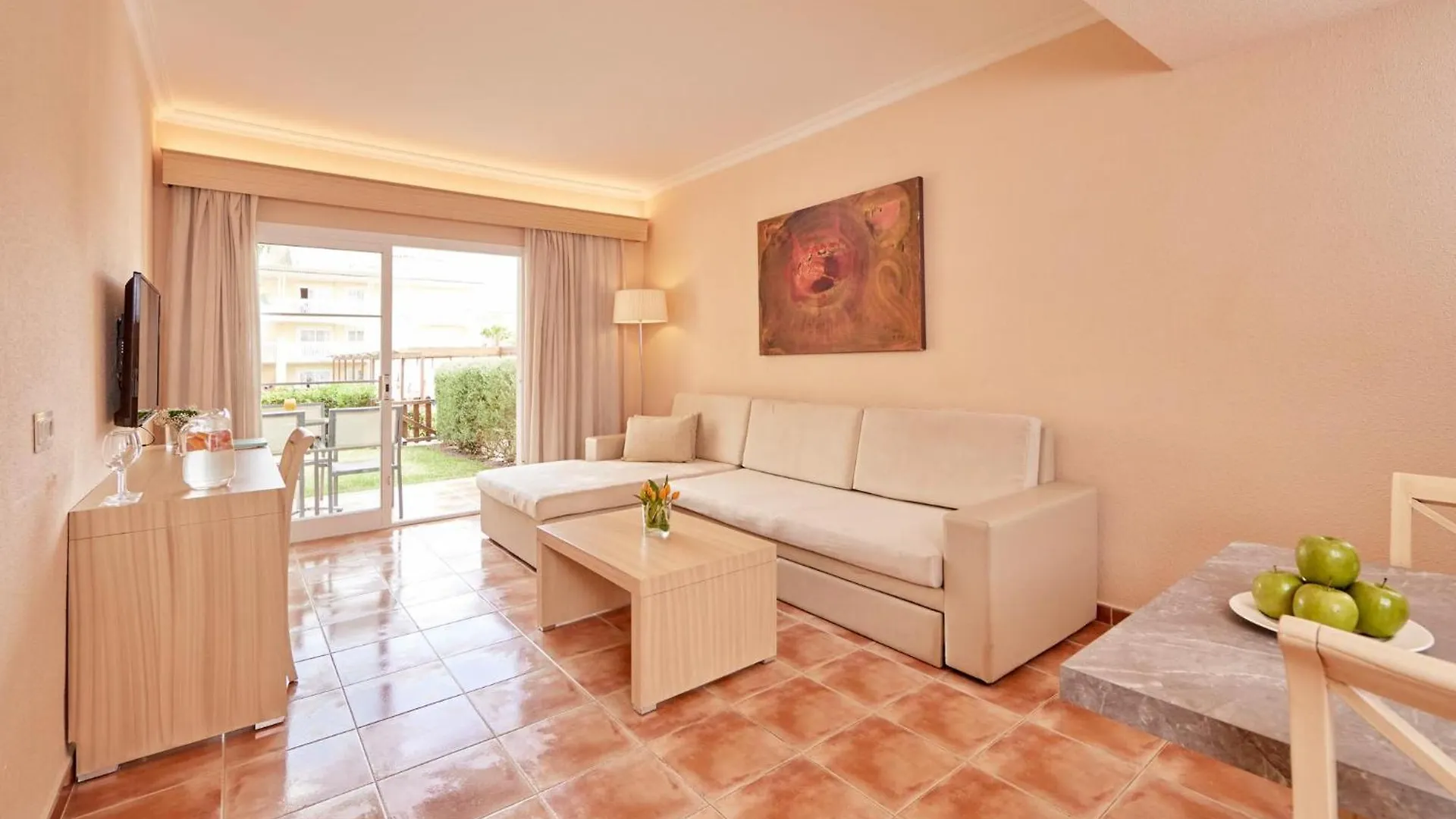 **** Aparthotel Zafiro Can Picafort Spain