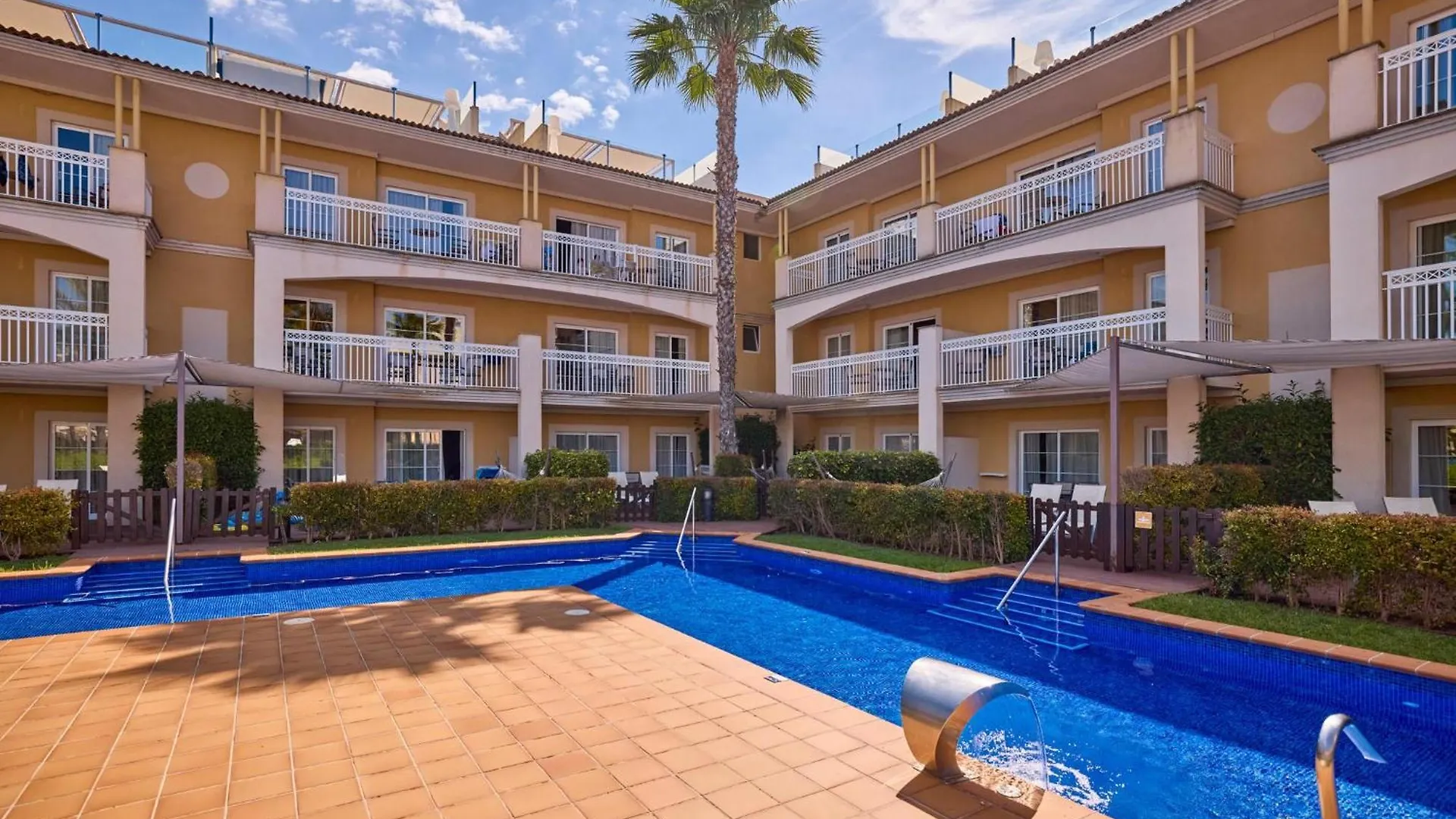 Aparthotel Zafiro Can Picafort